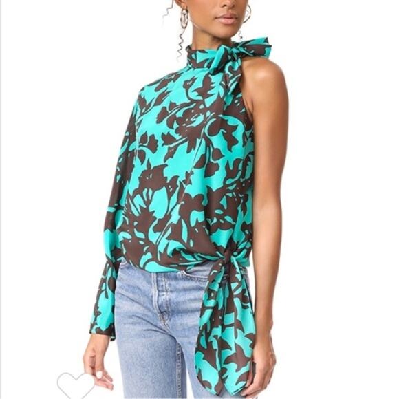 Diane Von Furstenberg Tops - Diane Von Furstenberg Silk Blouse